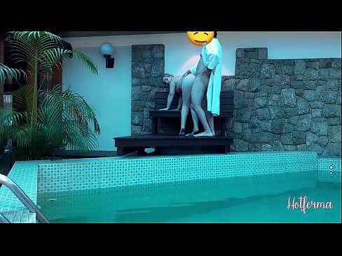 ❤️ Boss invitéiert Déngschtmeedchen an de Pool, mee konnt net engem waarm widderstoen Porno op Porno lb.xxxomg.ru ﹏